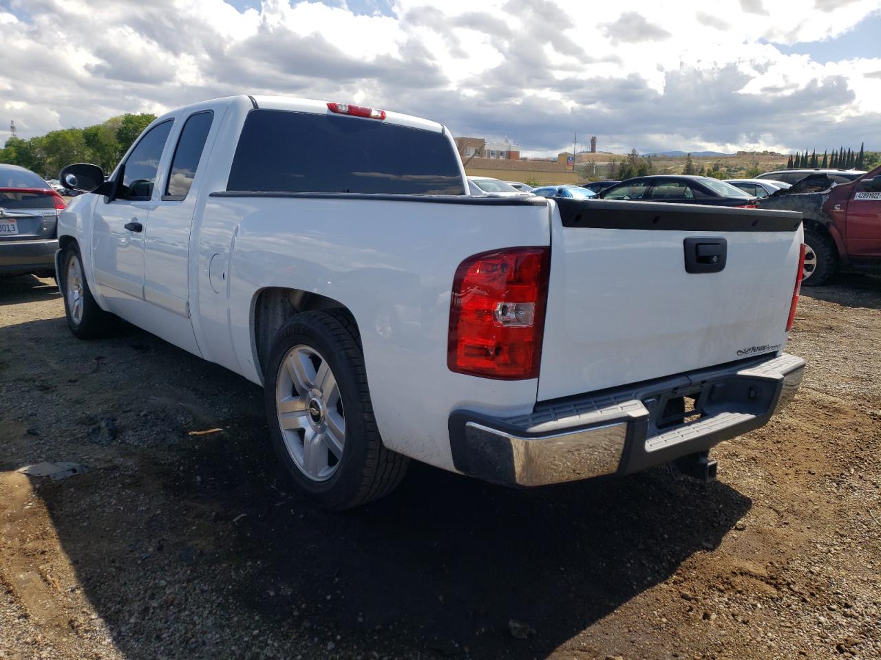 Photo 3 from auction – 2007 CHEVROLET SILVERADO with VIN 2GCEC19J371651863