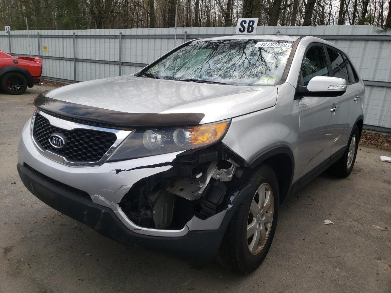 Photo 2 from auction – 2012 KIA SORENTO BA with VIN 5XYKT3A18CG204584