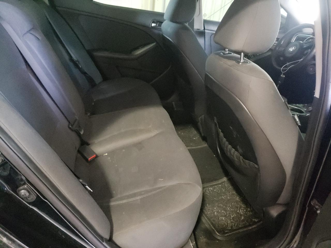 Photo 6 from auction – 2015 KIA OPTIMA LX with VIN 5XXGM4A75FG406613