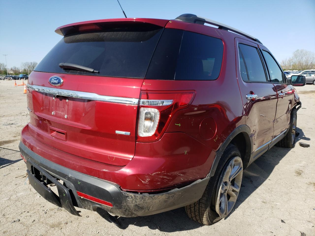 Photo 4 from auction – 2015 FORD EXPLORER L with VIN 1FM5K8F88FGB33712