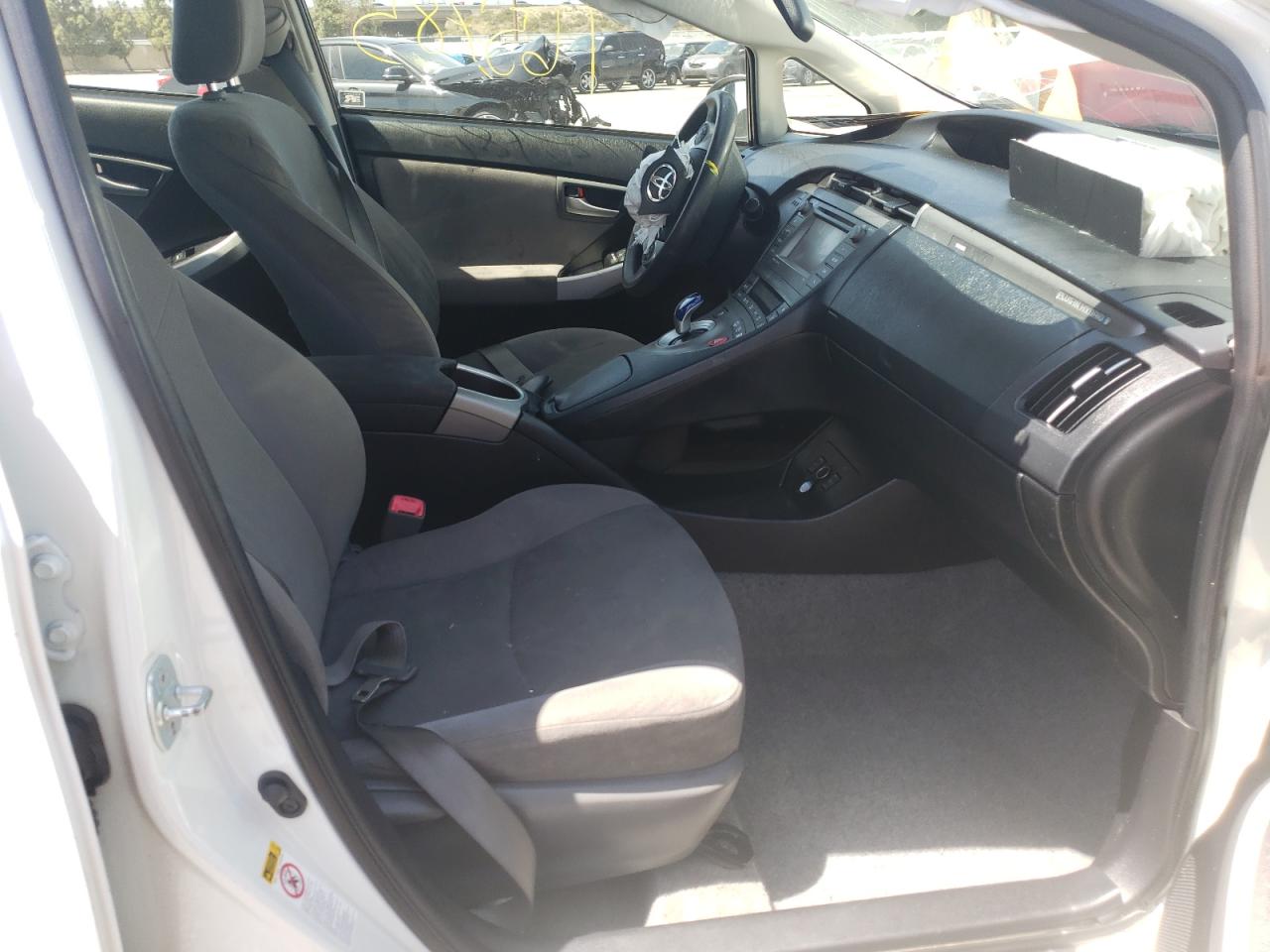 Photo 5 from auction – 2013 TOYOTA PRIUS PLUG with VIN JTDKN3DP2D3041737