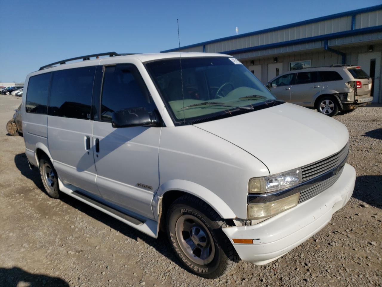 CHEVROLET ASTRO 1999 with VIN 1GNDM19W6XB197250 - Photo from auction