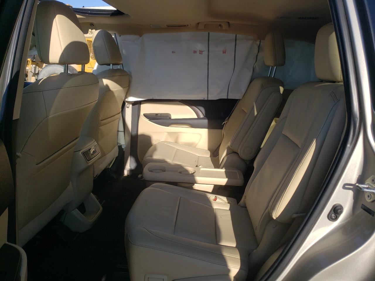 Photo 6 from auction – 2014 TOYOTA HIGHLANDER with VIN 5TDKKRFH1ES021237