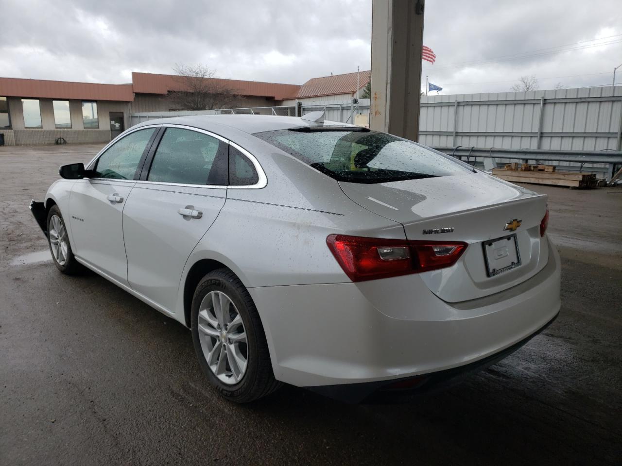 Photo 3 from auction – 2016 CHEVROLET MALIBU LT with VIN 1G1ZE5ST5GF355730