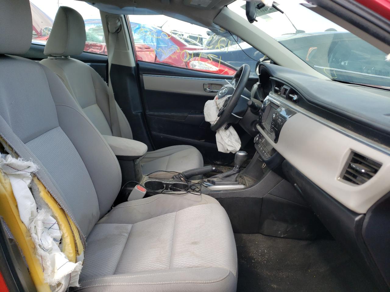 Photo 5 from auction – 2014 TOYOTA COROLLA L with VIN 5YFBURHE2EP111597
