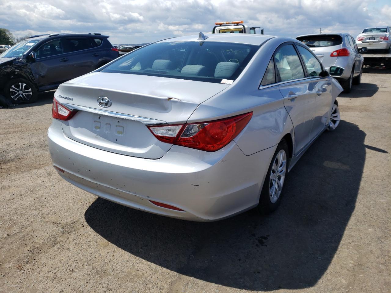 Photo 4 from auction – 2011 HYUNDAI SONATA GLS with VIN 5NPEB4AC3BH008115
