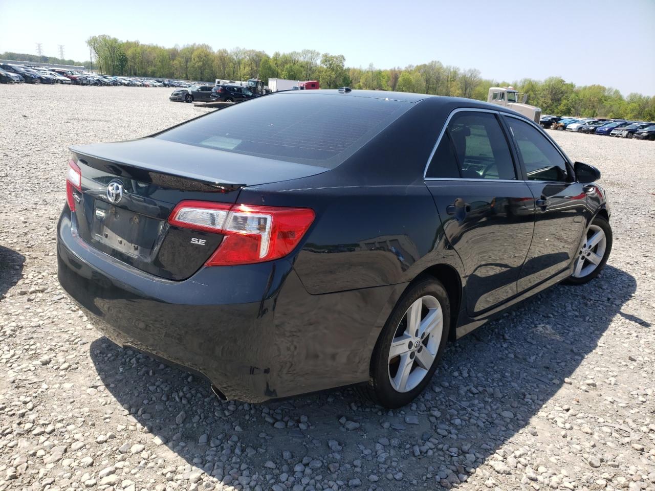 Фото 4 с аукциона – 2012 TOYOTA CAMRY BASE с VIN 4T1BF1FK6CU194497