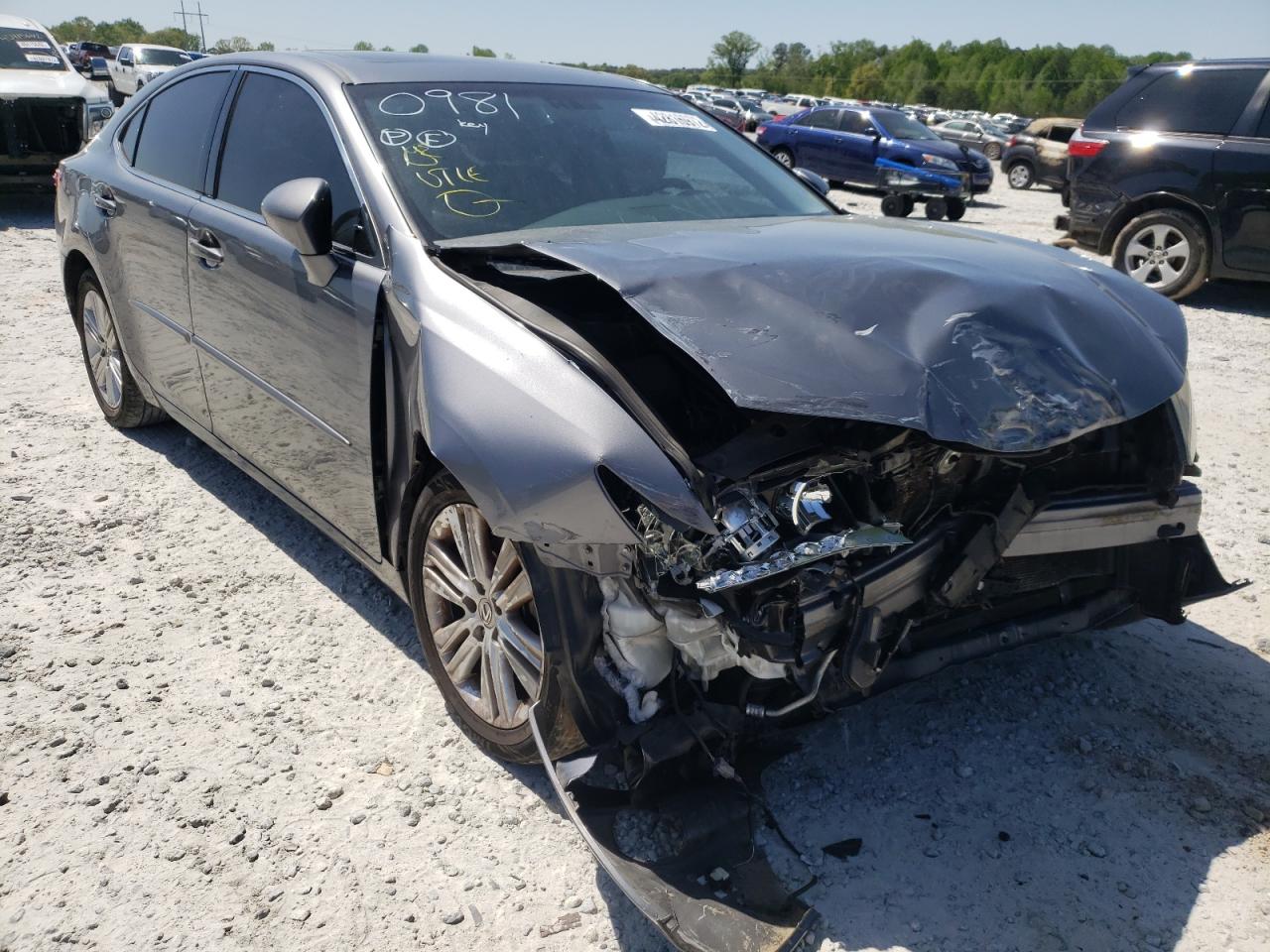 LEXUS ES 350 2014 with VIN JTHBK1GG7E2090981 - Photo from auction