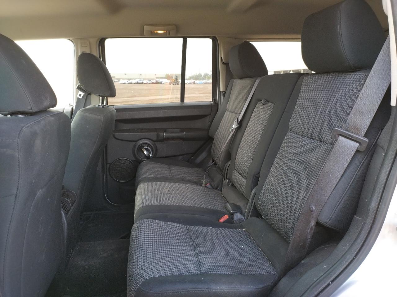 Photo 6 from auction – 2009 JEEP COMMANDER with VIN 1J8HH48K49C554591