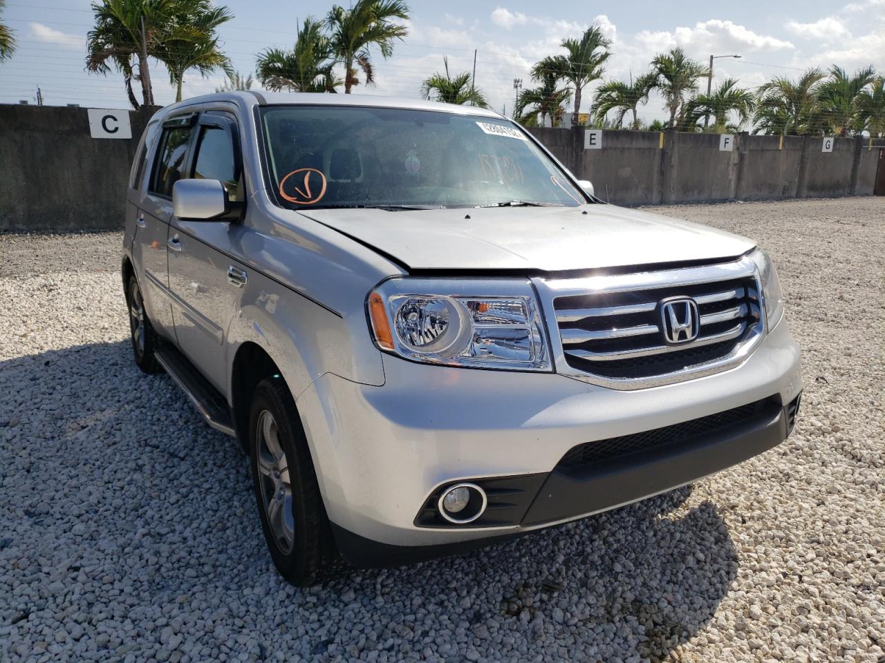 HONDA PILOT EXL 2013 with VIN 5FNYF3H56DB038925 - Photo from auction