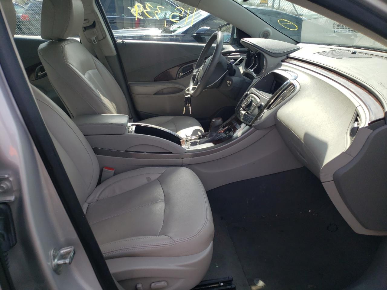 Photo 5 from auction – 2011 BUICK LACROSSE C with VIN 1G4GA5EC0BF325500