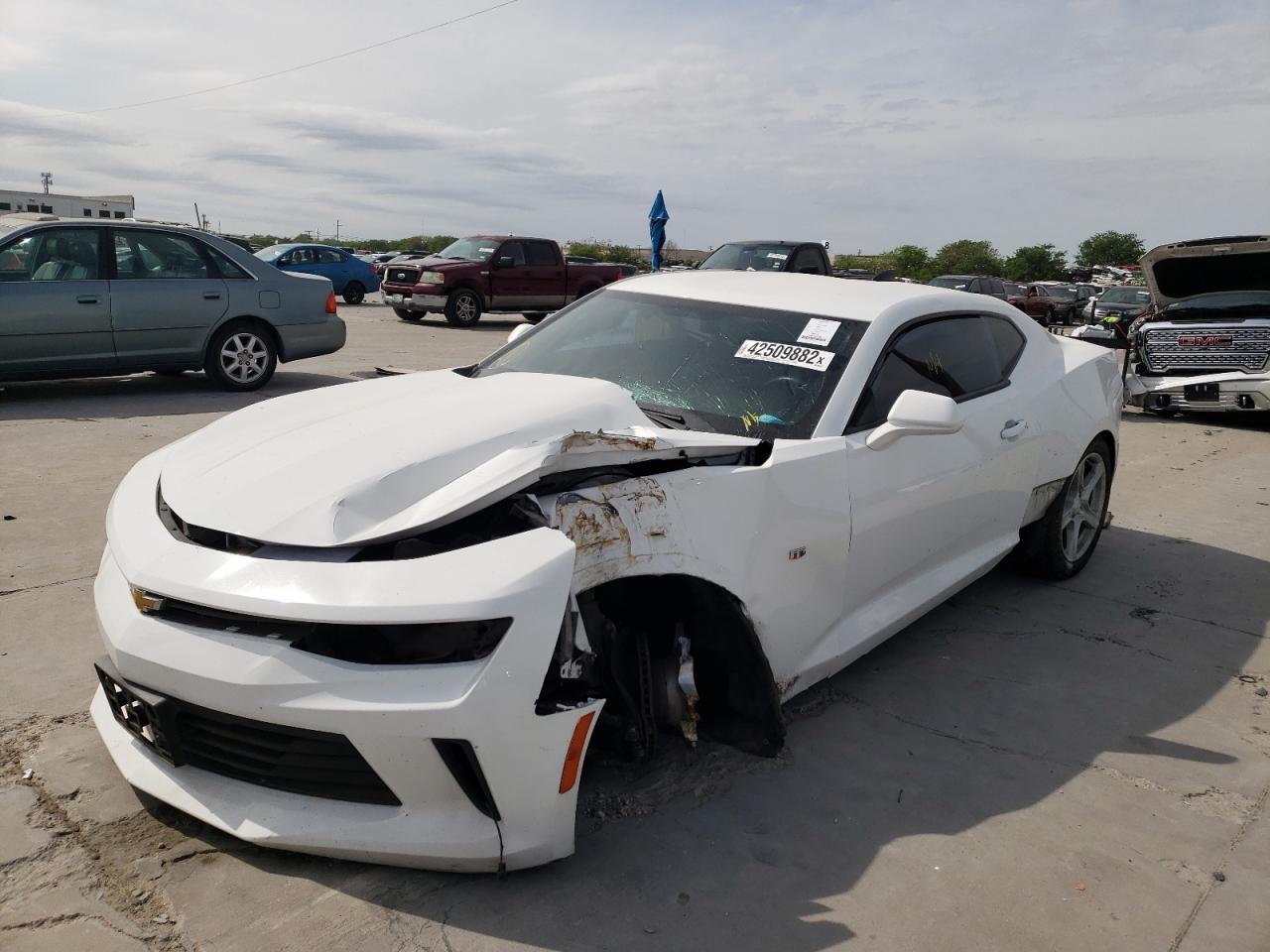 Photo 2 from auction – 2017 CHEVROLET CAMARO LT with VIN 1G1FB1RX6H0165548