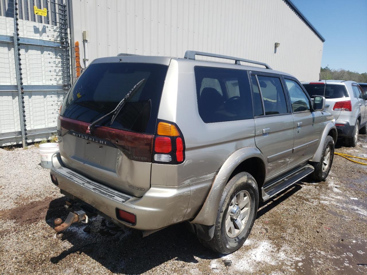 Photo 4 from auction – 2001 MITSUBISHI MONTERO SP with VIN JA4MT41R81P029181