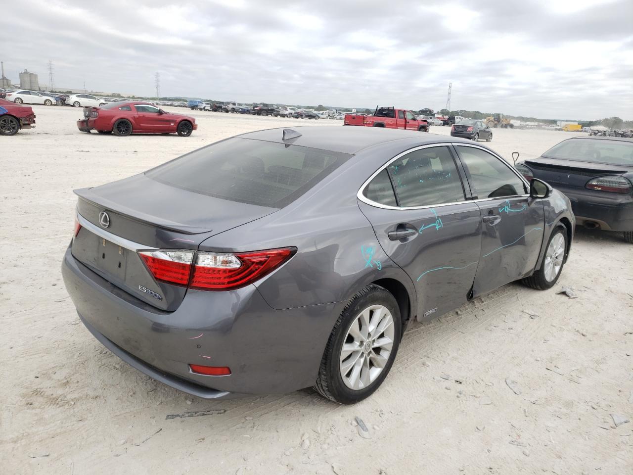 Photo 4 from auction – 2015 LEXUS ES 300H with VIN JTHBW1GG9F2078966
