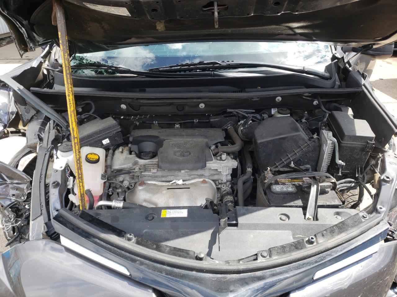 صورة رقم 7 من المزاد - 2016 TOYOTA RAV4 LE مع VIN 2T3BFREV2GW413365