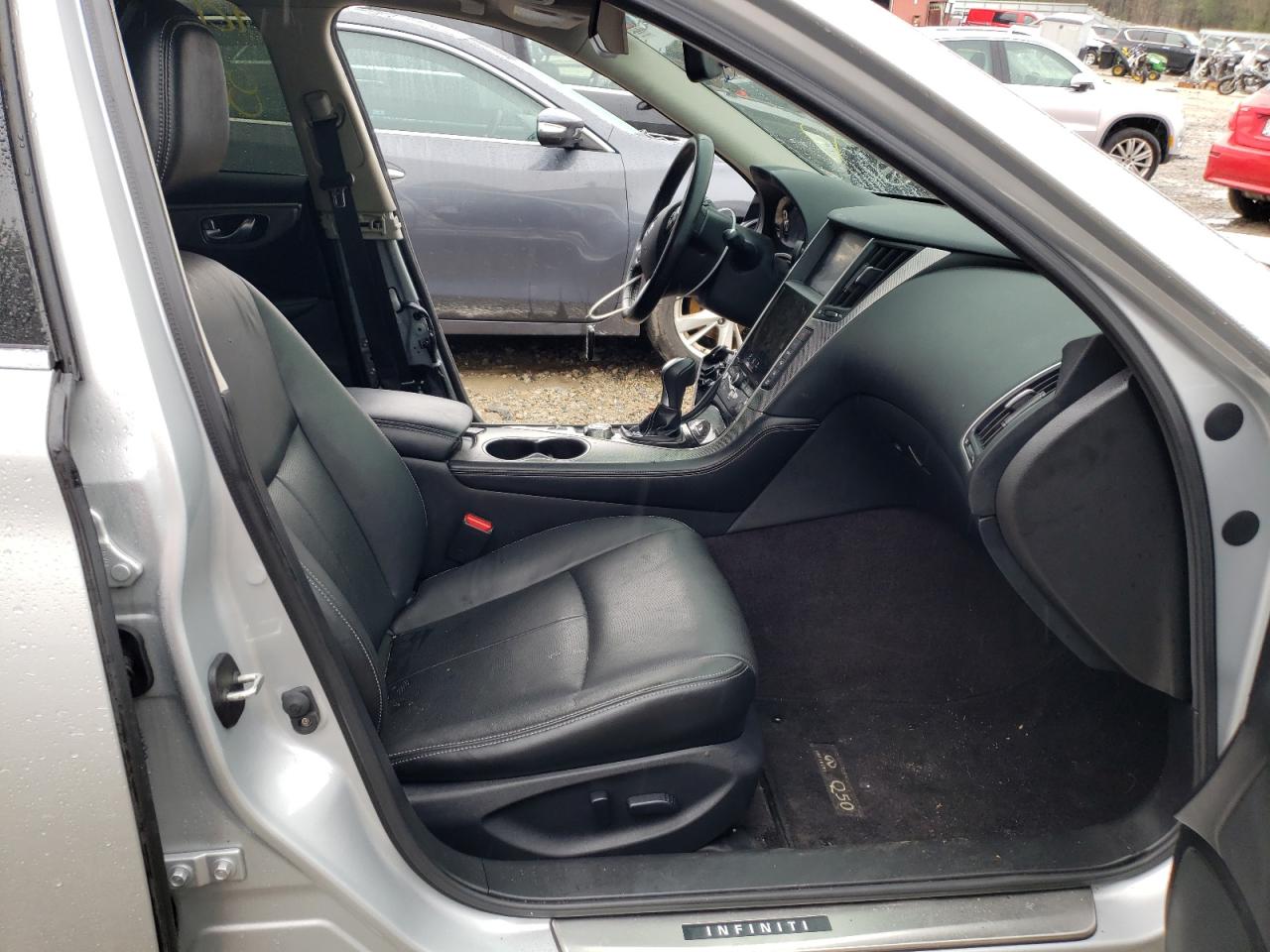Photo 5 from auction – 2015 INFINITI Q50 BASE with VIN JN1BV7AR8FM393654