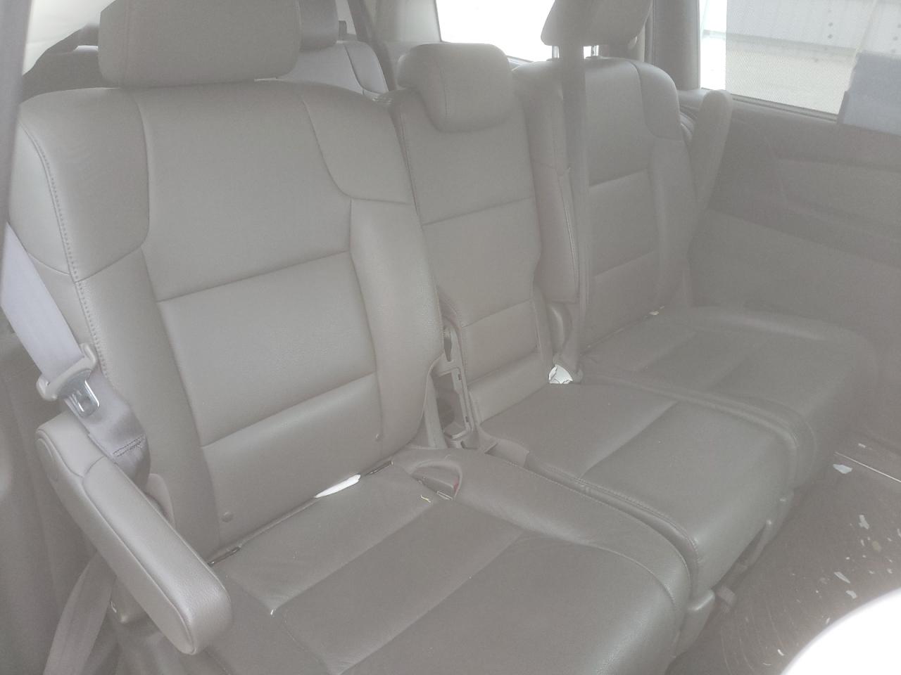 Photo 6 from auction – 2015 HONDA ODYSSEY EX with VIN 5FNRL5H66FB113577
