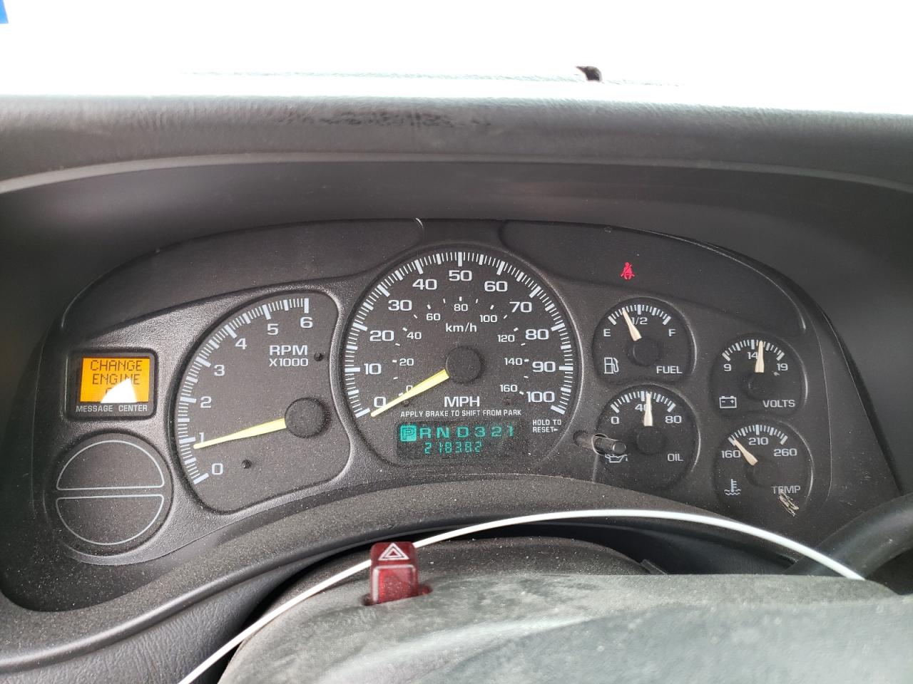 Photo 8 from auction – 2000 CHEVROLET SILVERADO with VIN 1GCEC19TXYE244754