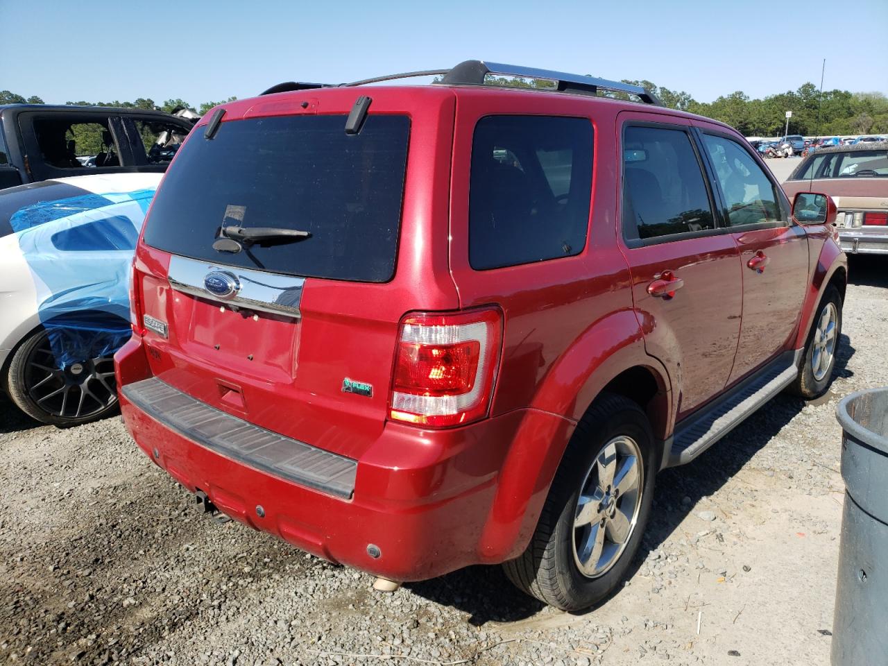 Photo 4 from auction – 2011 FORD ESCAPE LIM with VIN 1FMCU0EG7BKB51007