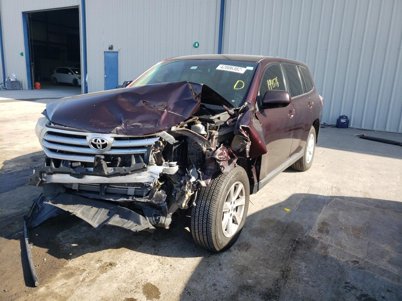 Photo 2 from auction – 2012 TOYOTA HIGHLANDER with VIN 5TDZK3EH3CS068375