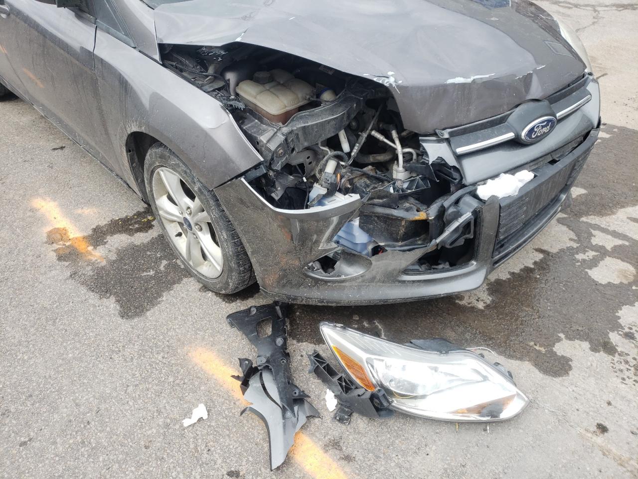 Photo 9 from auction – 2014 FORD FOCUS SE with VIN 1FADP3F28EL457187