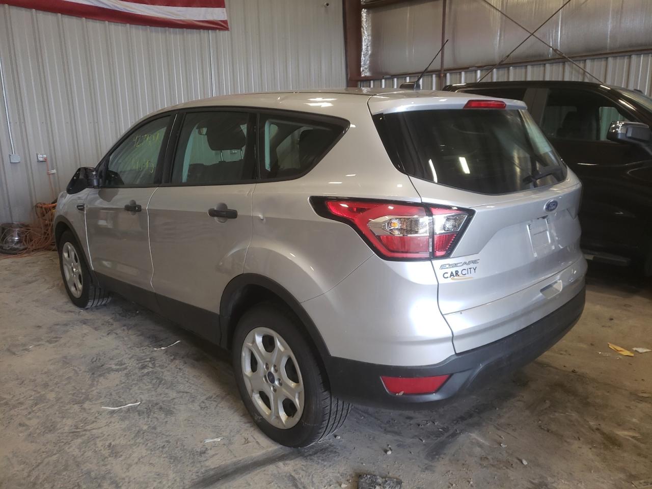 Photo 3 from auction – 2017 FORD ESCAPE S with VIN 1FMCU0F75HUB82333