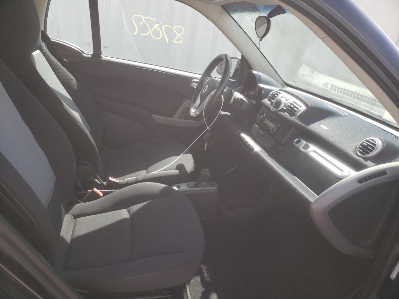 Photo 5 from auction – 2014 SMART FORTWO PUR with VIN WMEEJ3BA9EK747359