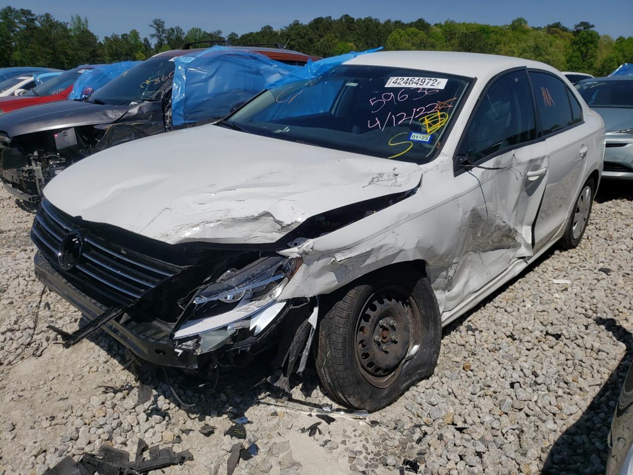Photo 2 from auction – 2015 VOLKSWAGEN JETTA BASE with VIN 3VW2K7AJ3FM259636
