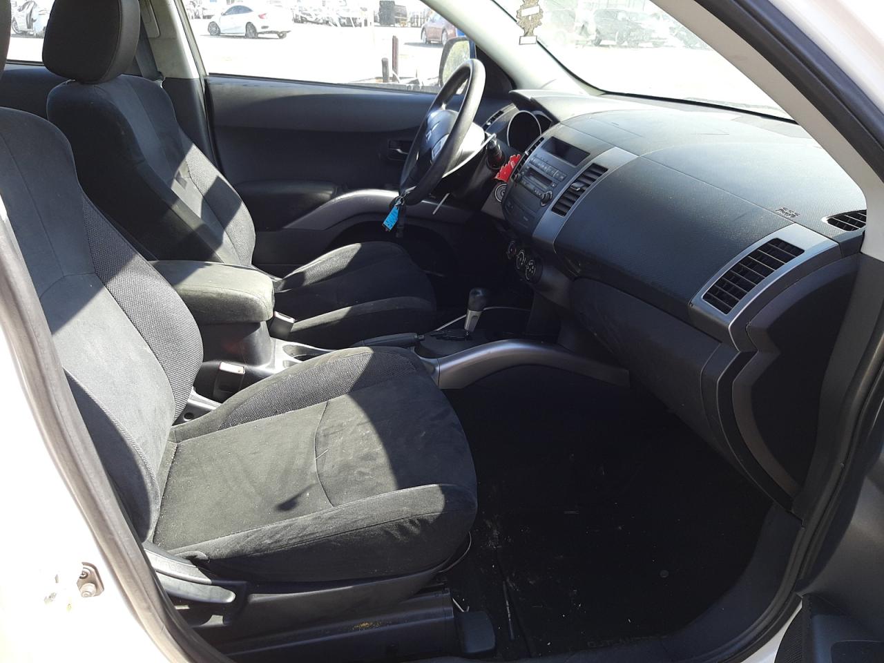 Photo 5 from auction – 2007 MITSUBISHI OUTLANDER with VIN JA4MS31X37Z022096