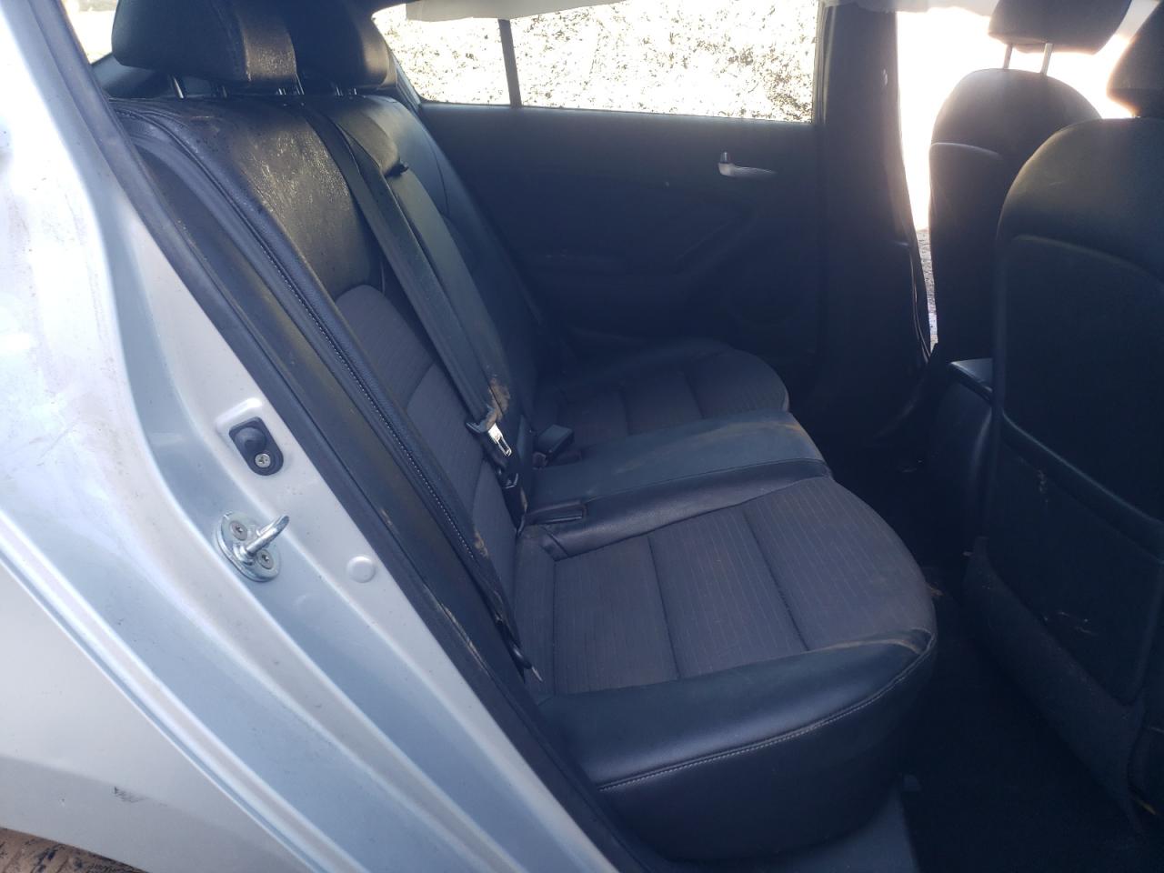 Photo 6 from auction – 2016 KIA FORTE SX with VIN KNAFZ5A3XG5631127