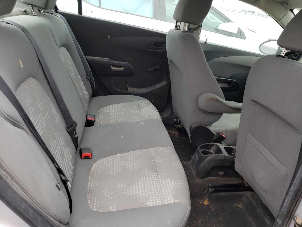 Photo 6 from auction – 2015 CHEVROLET SONIC LS with VIN 1G1JA5SH5F4113891