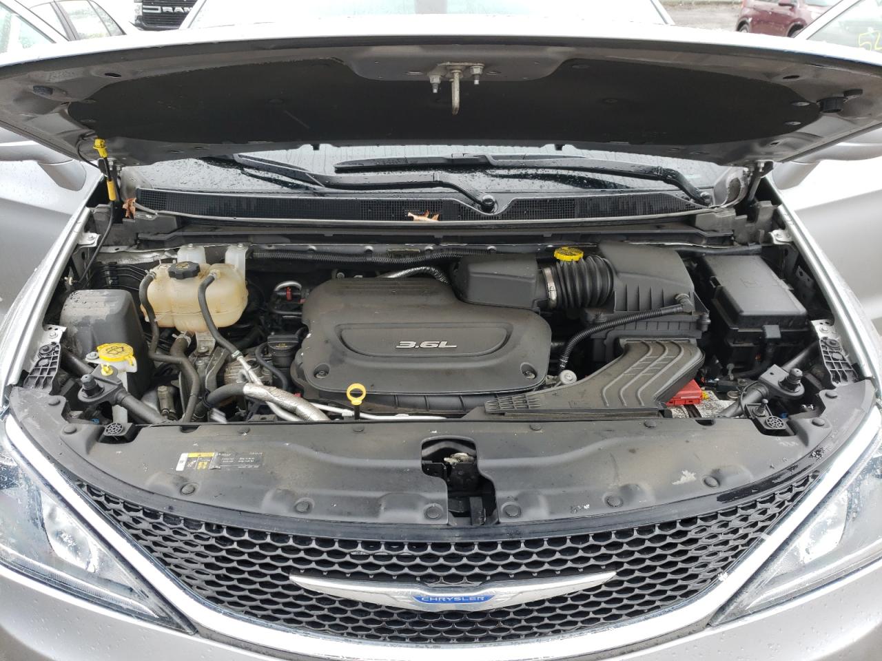 Photo 7 from auction – 2019 CHRYSLER PACIFICA T with VIN 2C4RC1FGXKR550193