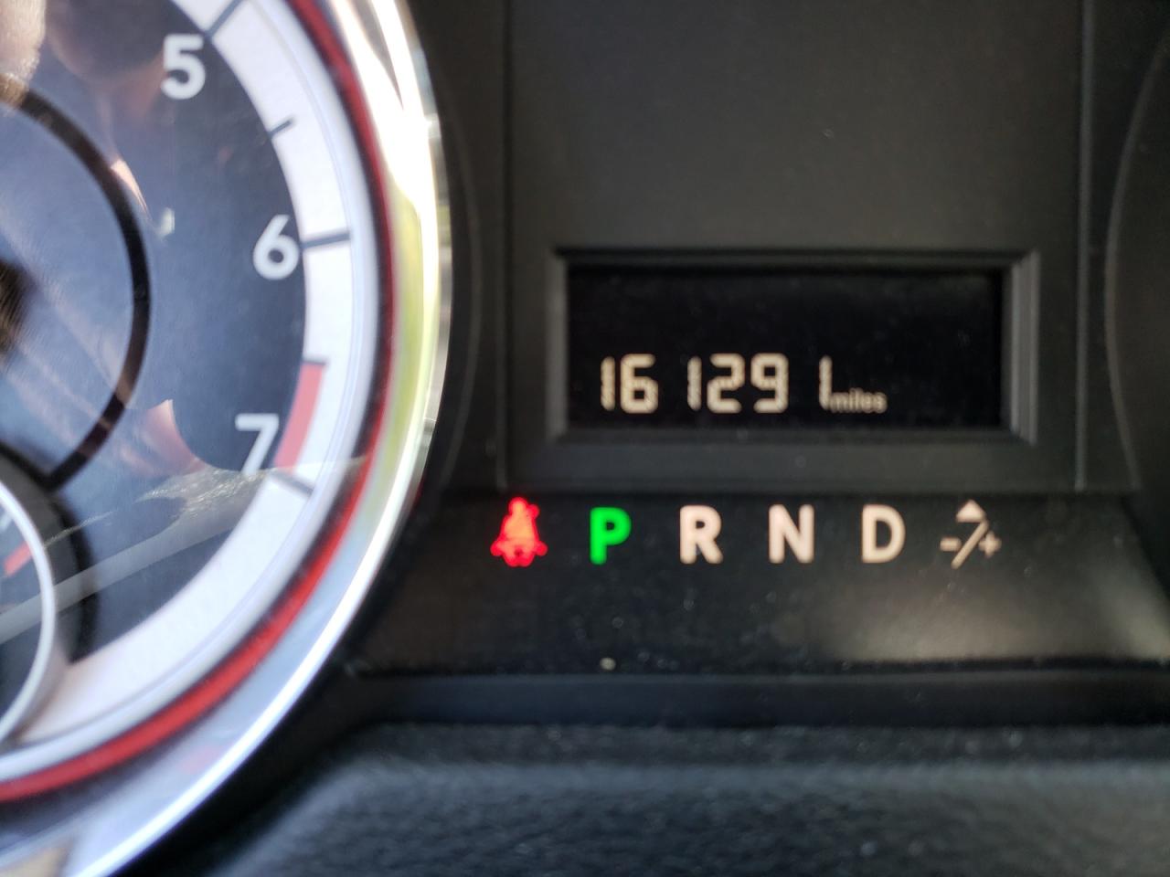 Photo 8 from auction – 2015 DODGE GRAND CARA with VIN 2C4RDGBG0FR508501