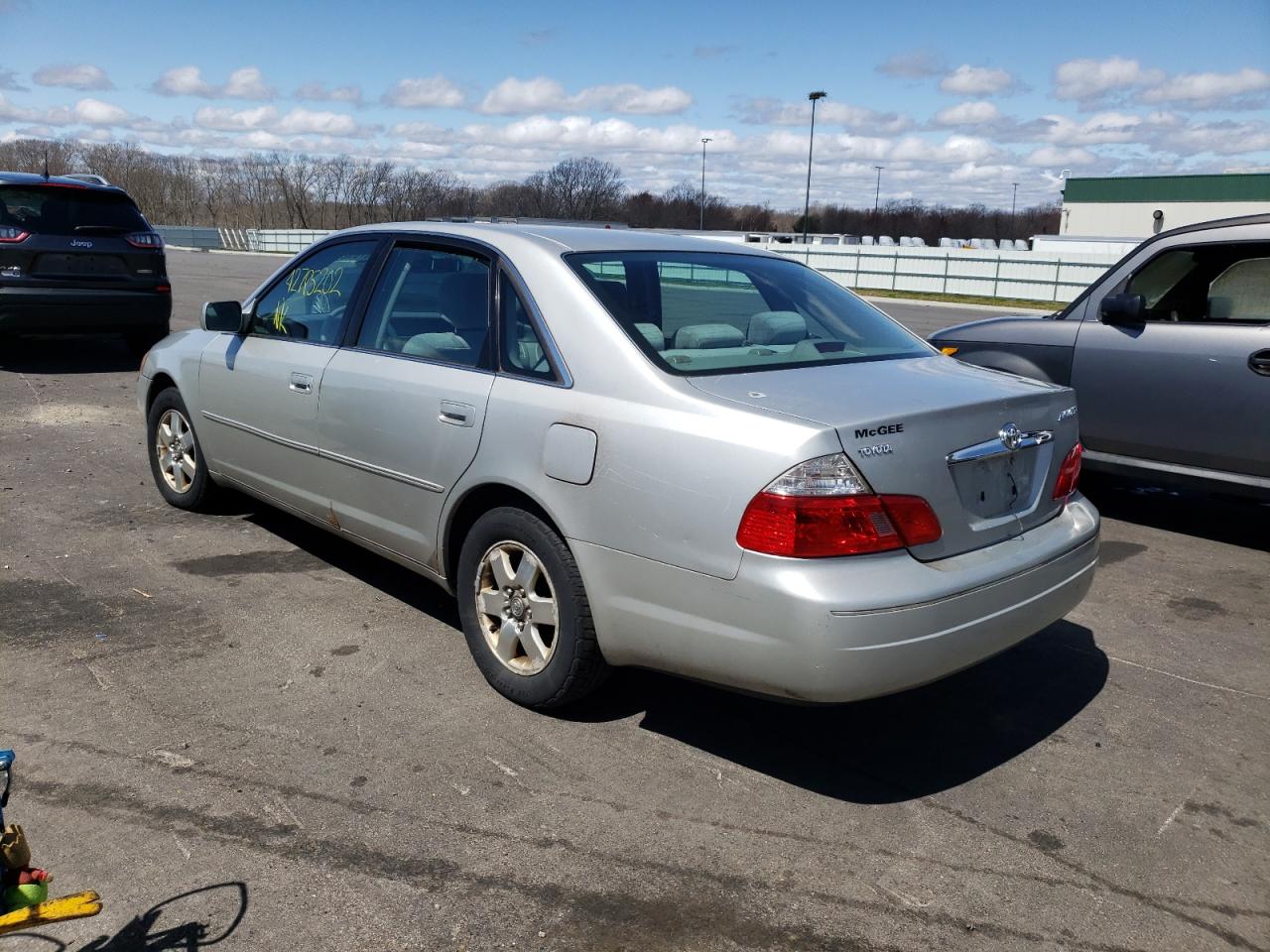 Photo 3 from auction – 2004 TOYOTA AVALON XL with VIN 4T1BF28B84U386461