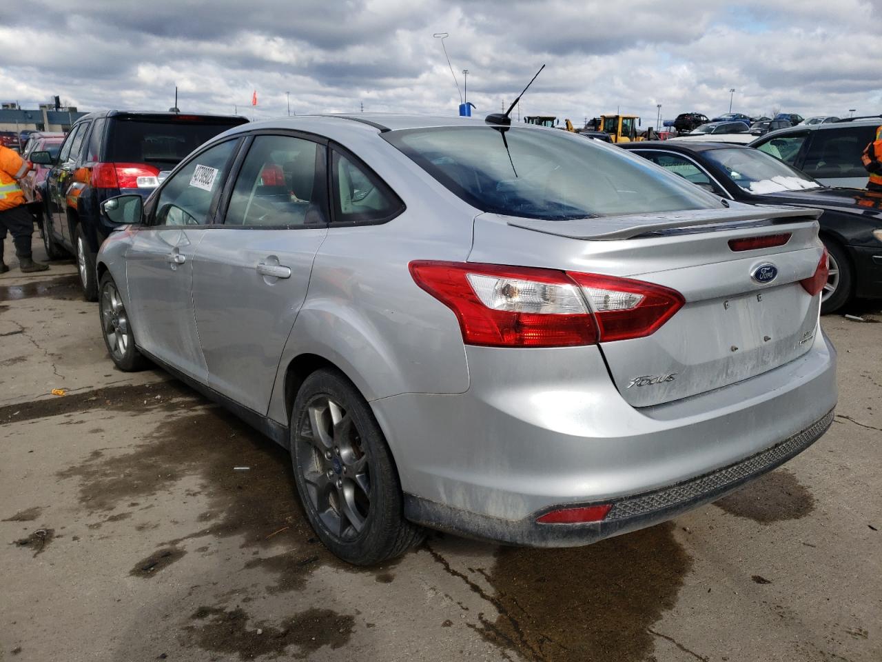 Photo 3 from auction – 2013 FORD FOCUS SE with VIN 1FADP3F23DL371932