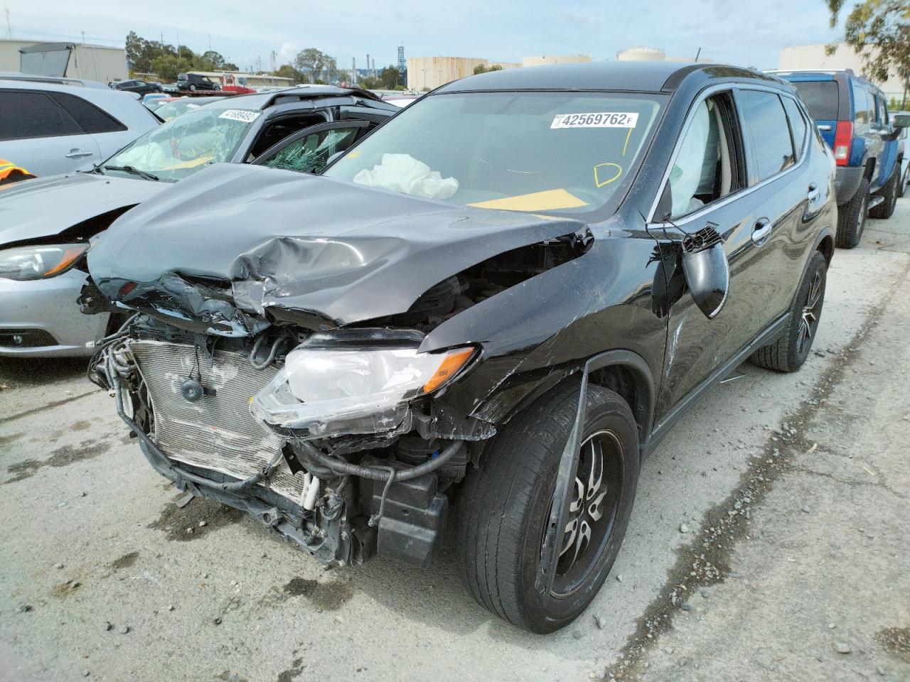 Photo 2 from auction – 2014 NISSAN ROGUE S with VIN 5N1AT2MT2EC797820