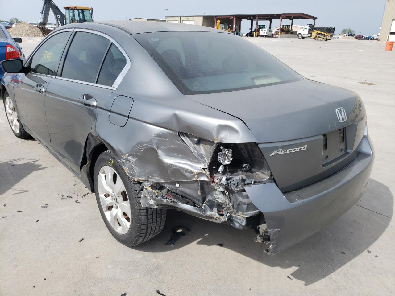 Photo 3 from auction – 2008 HONDA ACCORD EX with VIN JHMCP26748C009656