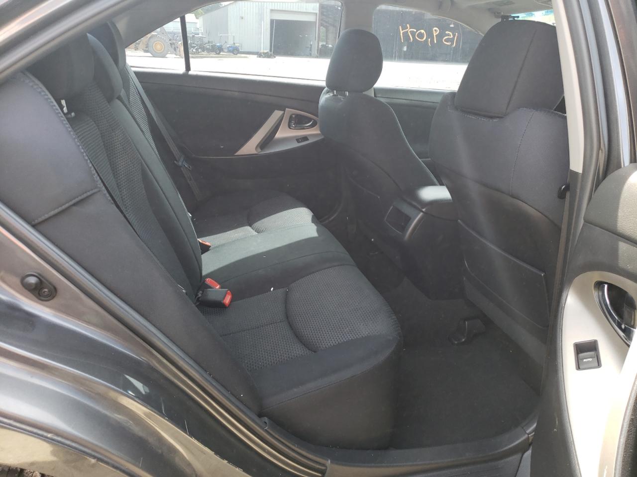 Photo 6 from auction – 2011 TOYOTA CAMRY BASE with VIN 4T1BF3EK4BU662884