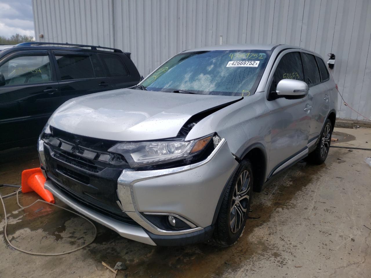 Photo 2 from auction – 2018 MITSUBISHI OUTLANDER with VIN JA4AD3A32JZ011768