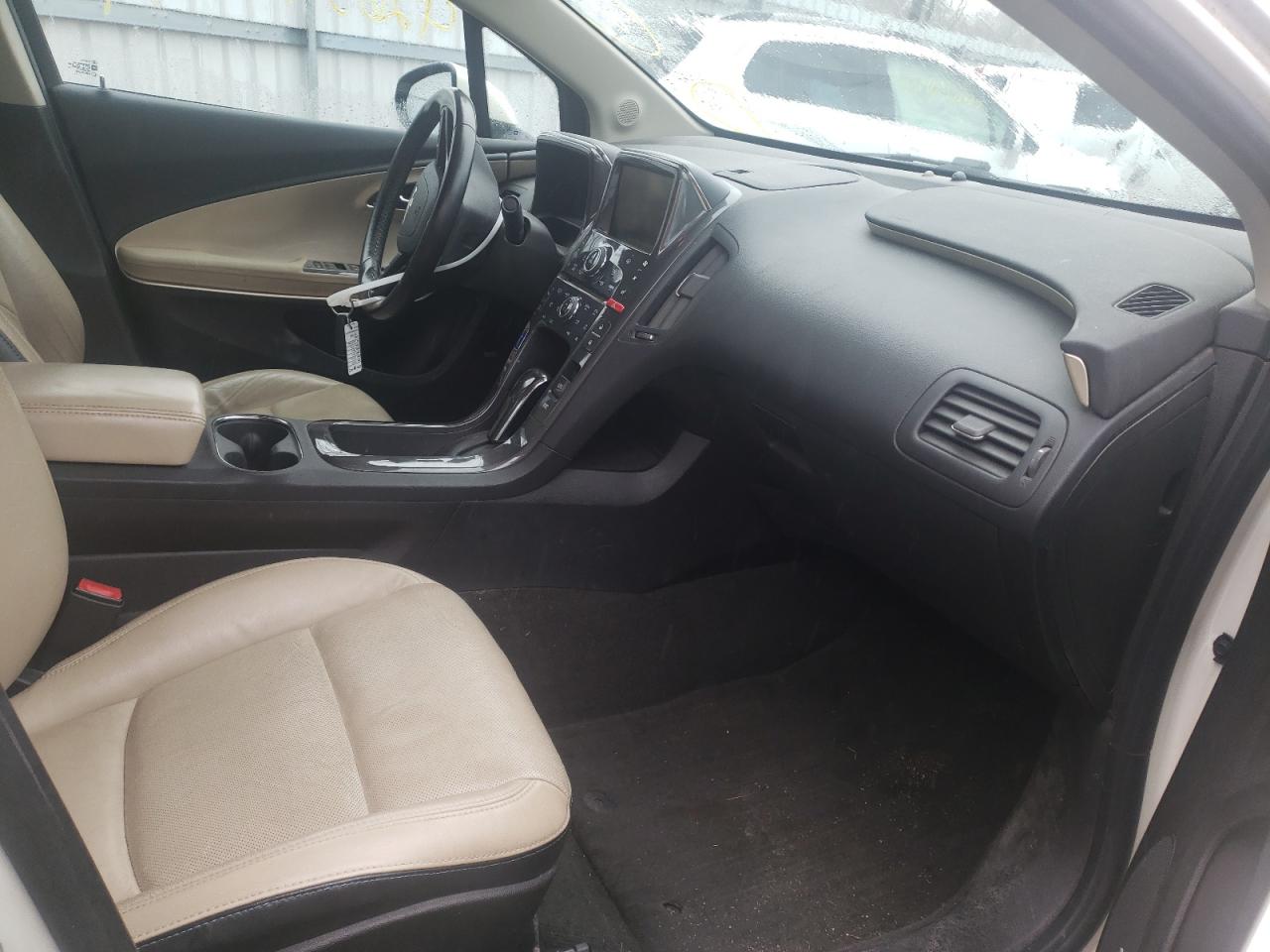 Photo 5 from auction – 2012 CHEVROLET VOLT with VIN 1G1RD6E47CU110706