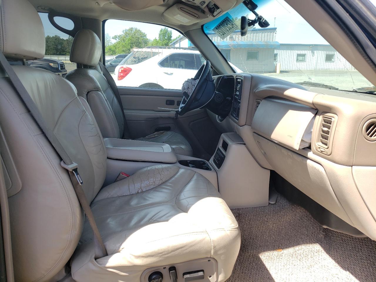 Photo 5 from auction – 2002 GMC YUKON with VIN 1GKEC13ZX2R179194