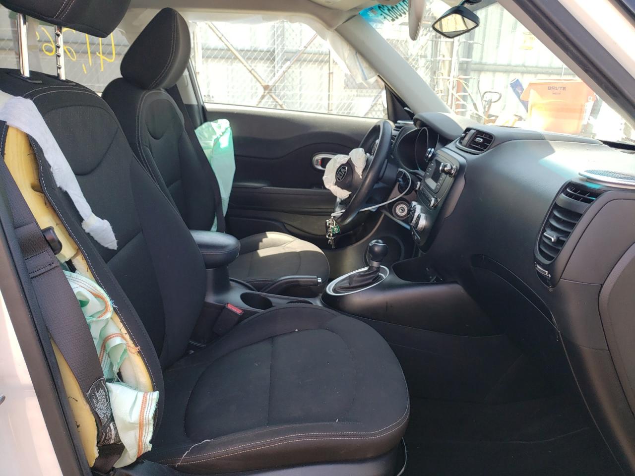 Photo 5 from auction – 2015 KIA SOUL with VIN KNDJN2A20F7224922
