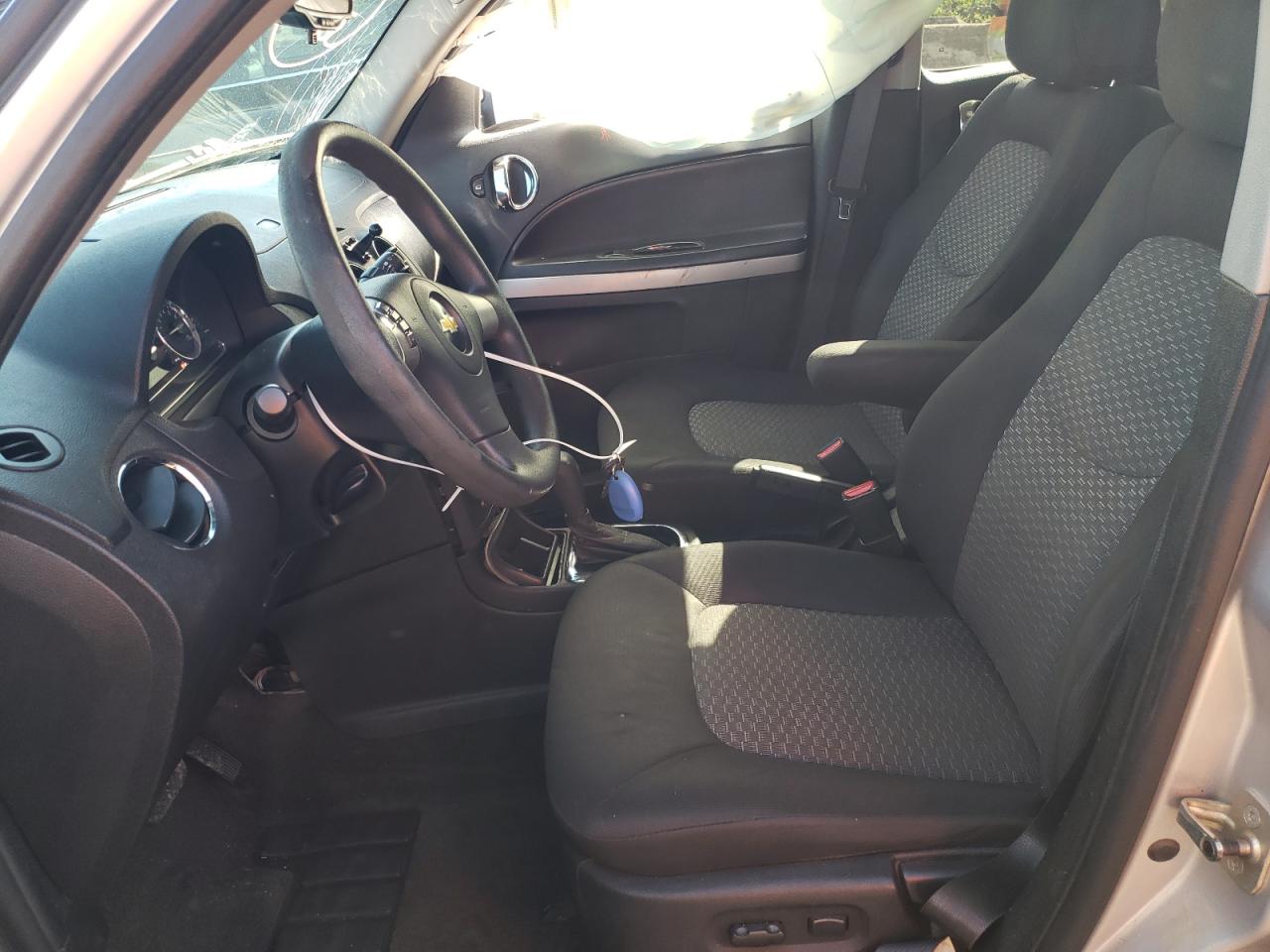 Photo 5 from auction – 2011 CHEVROLET HHR LT with VIN 3GNBABFW4BS509332