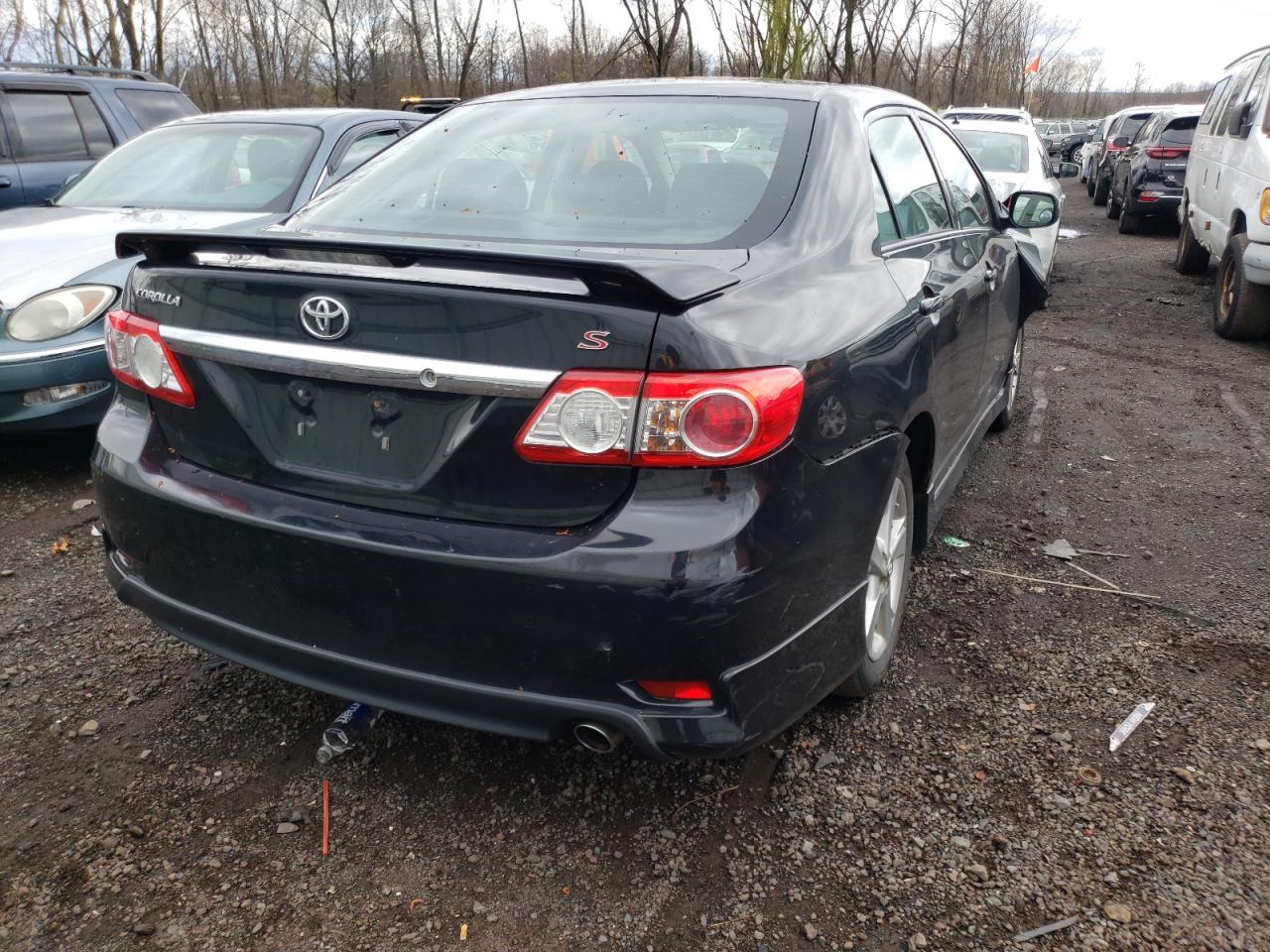 Photo 4 from auction – 2011 TOYOTA COROLLA with VIN 2T1BU4EEXBC666395