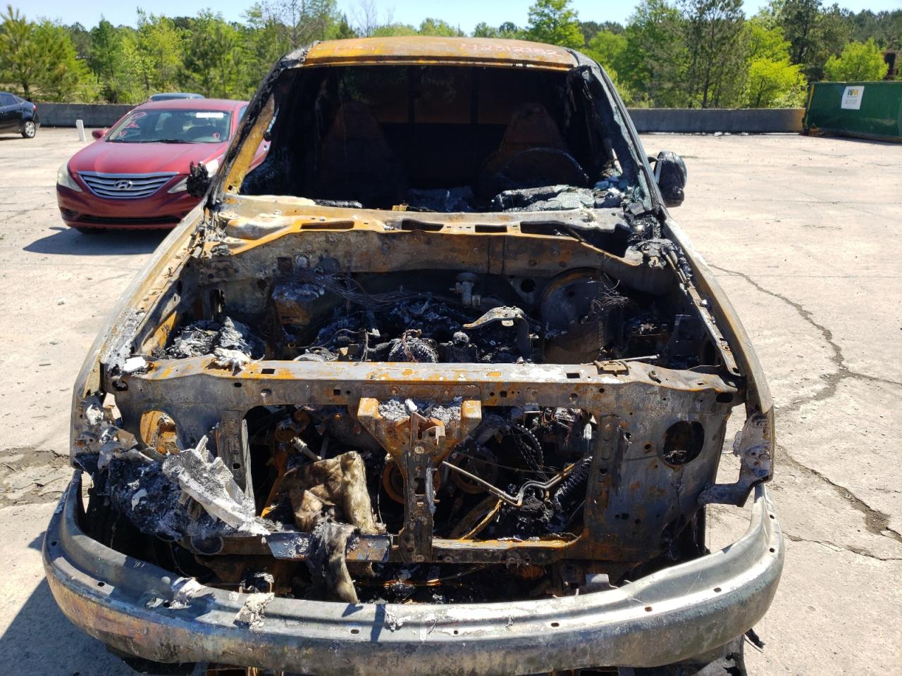 Photo 10 from auction – 2000 FORD F150 with VIN 1FTRX18L9YNB36343