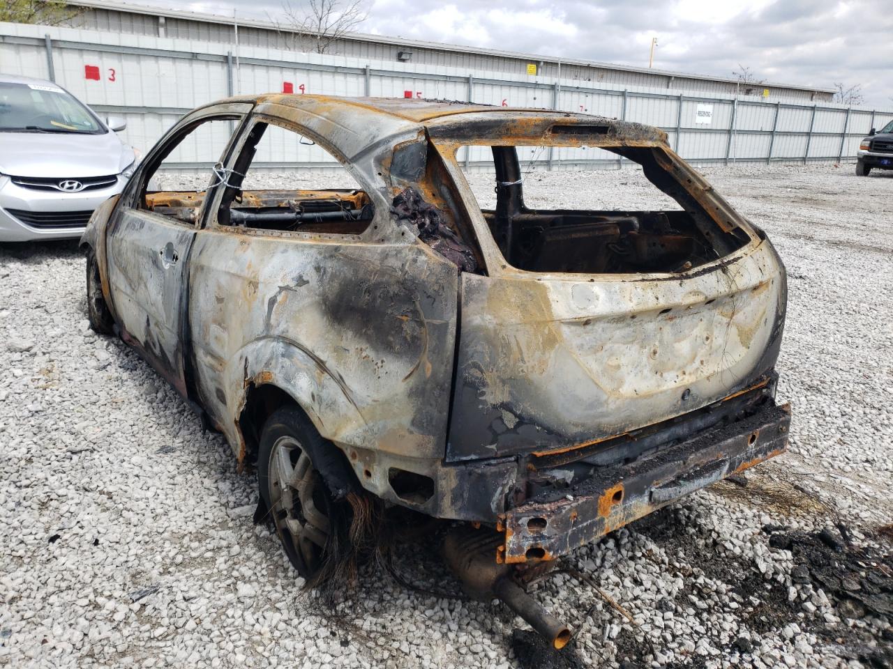 Photo 15 from auction – 2000 FORD FOCUS ZX3 with VIN 3FAFP3136YR133346
