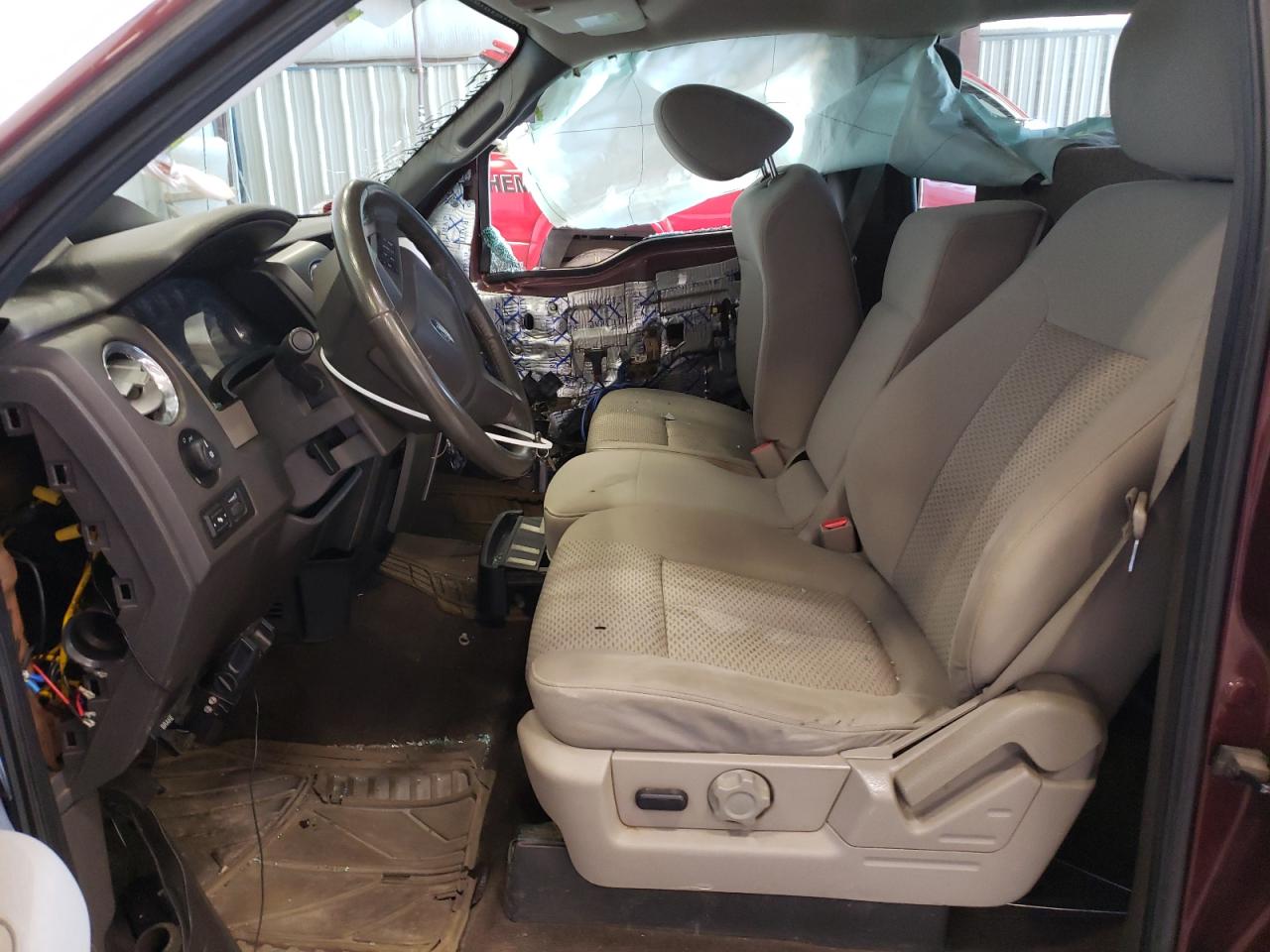 Photo 5 from auction – 2010 FORD F150 SUPER with VIN 1FTFW1EV2AFC05305