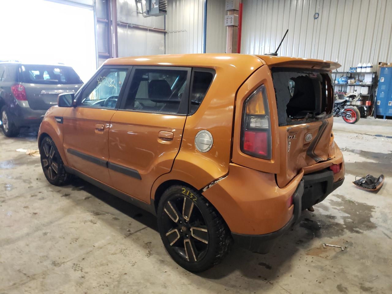 Photo 3 from auction – 2010 KIA SOUL + with VIN KNDJT2A21A7107736