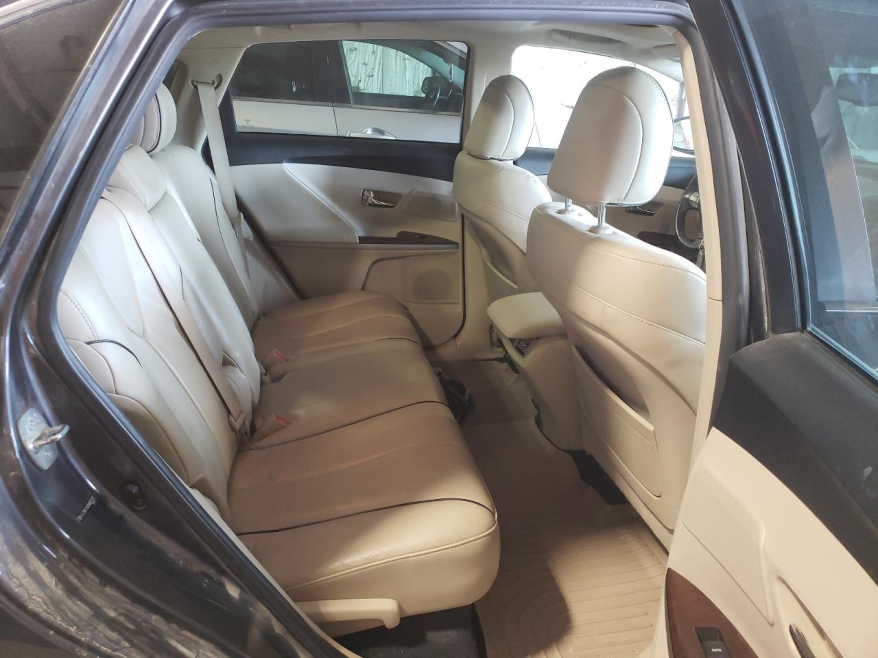 Photo 6 from auction – 2009 TOYOTA VENZA with VIN 4T3BK11A29U025118