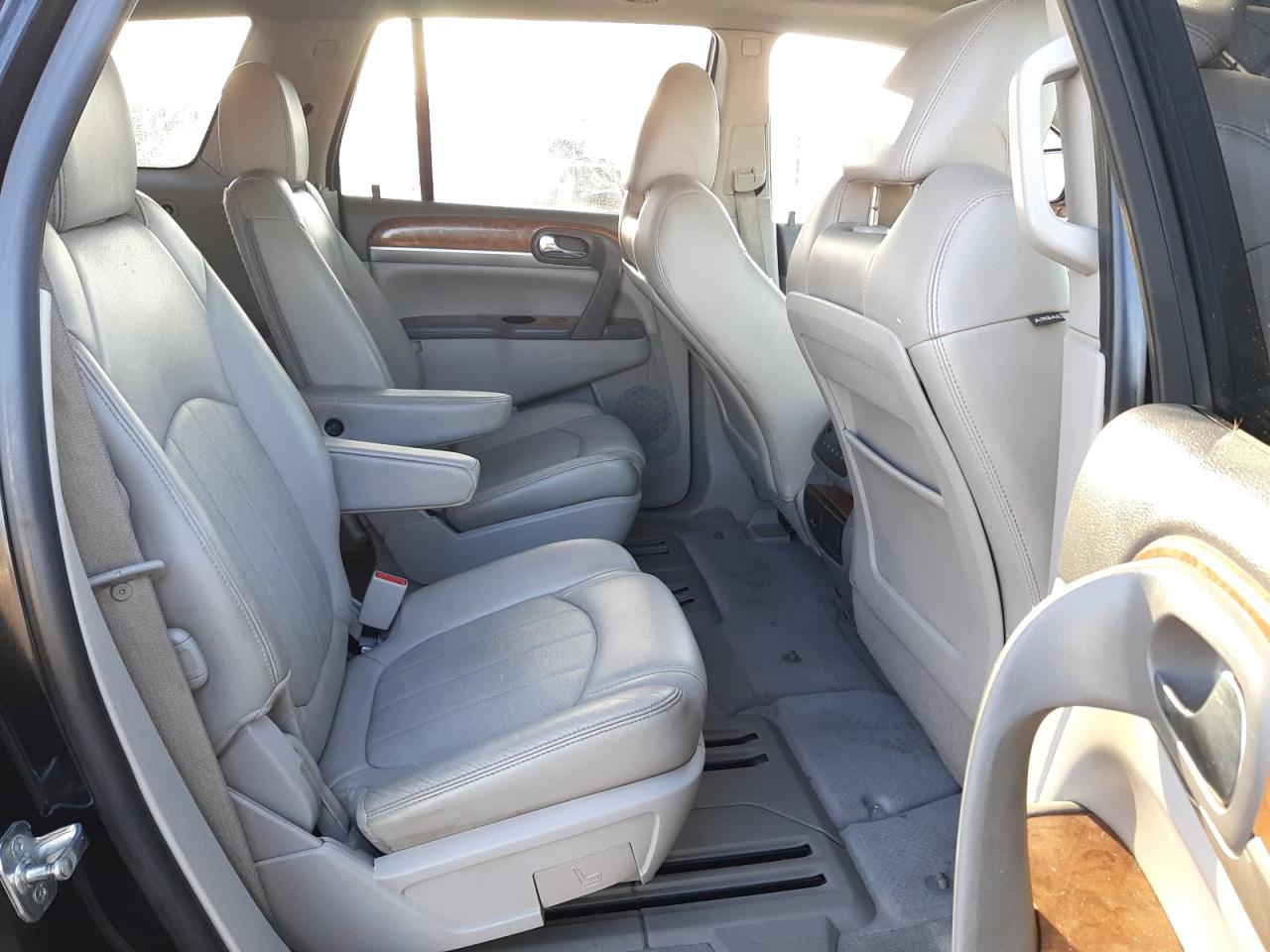 Photo 6 from auction – 2011 BUICK ENCLAVE CX with VIN 5GAKRCED1BJ407786
